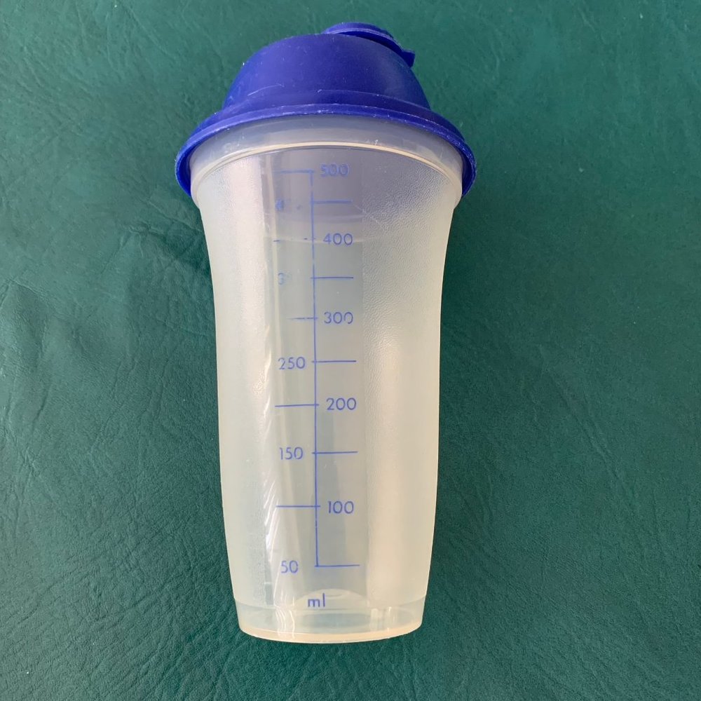 Tupperware Quick Shake Shaker 500ml #844-4 - Picture 3 of 4
